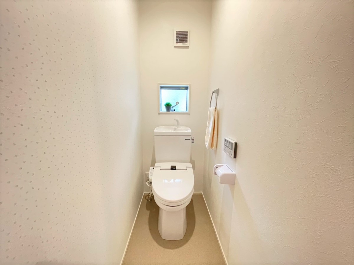 津島トイレ