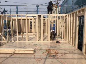 平屋セレクト　第二弾　岐阜市朝霧町にて建設中！！　本日、建て方工事を行っています