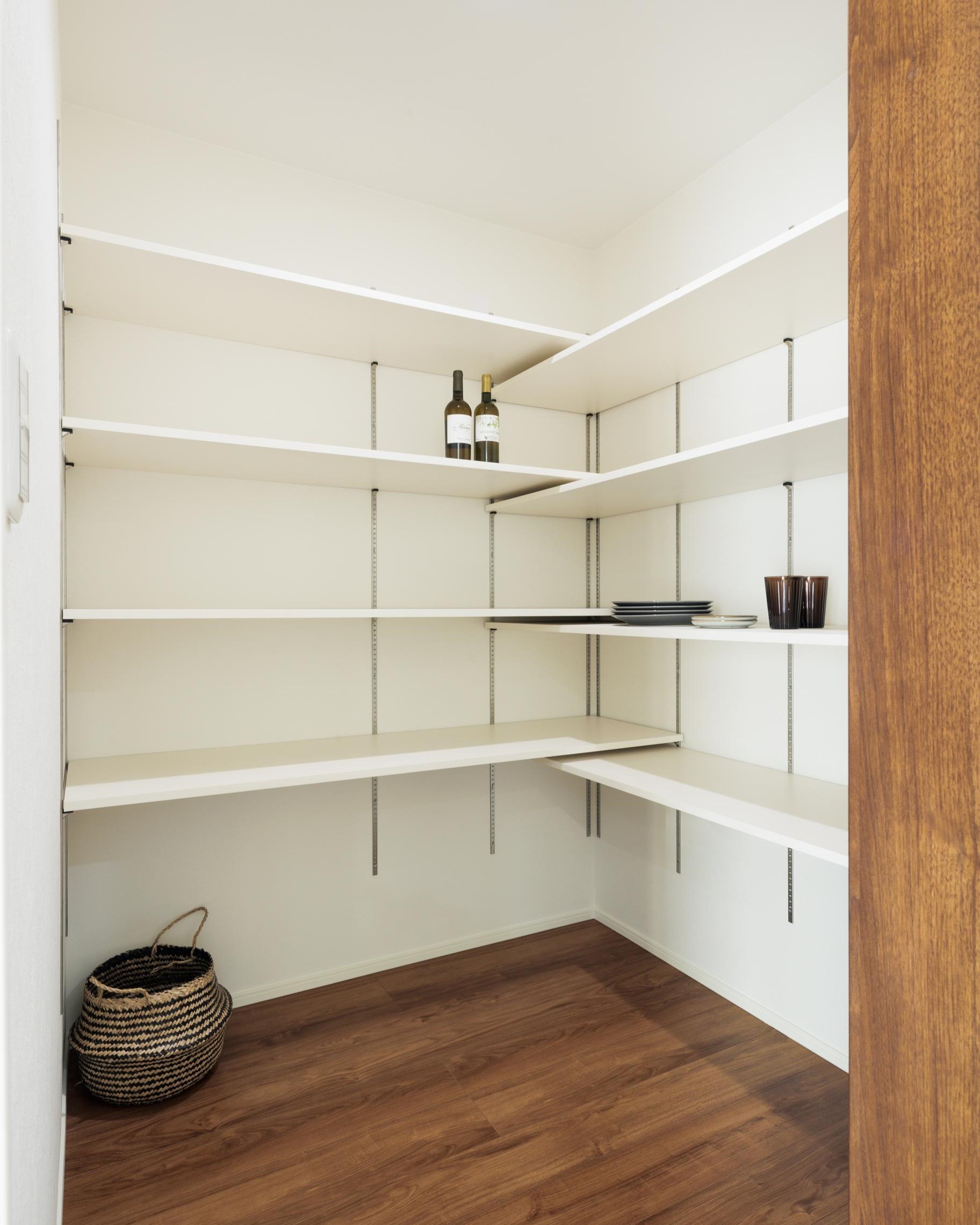 パントリー収納の施工写真