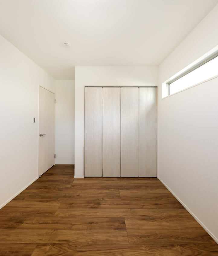 壁面式クローゼットの施工写真